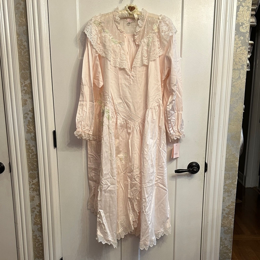 Elegant Pink Lace Nightgown
